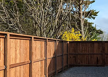 Fredericton fencing contractor Gateway Fence Limited