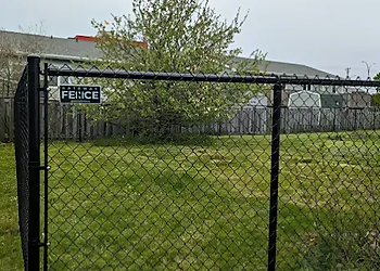 Fredericton fencing contractor Gateway Fence Limited