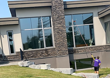 Sudbury window cleaner Gaudreau's Pro Contracting Inc.