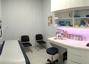 Halton Hills urgent care clinic Genesis Walk-In and Family Clinic