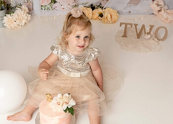 Milton babies and family photographer Giggles Newborn Studio