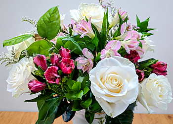 Girard & Co. Flowers & Gifts - Windsor, ON Florists - Design Image