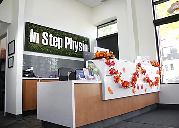 Giri Srinivasan, PT - IN STEP PHYSICAL THERAPY - Edmonton, AB Physical Therapists - Reception Area Image