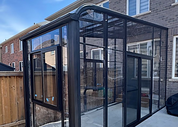 Glass & Hardware Window Repair Services - Brampton, ON Fabricants de Fenêtres et portes - Service Image
