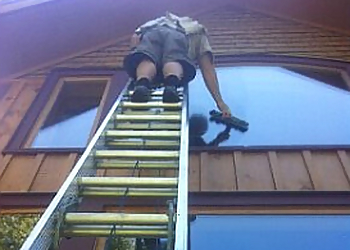 Gleam Window Cleaning & Cottage Care - Huntsville, ON Window Cleaners - Professional Highlights