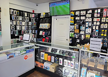 Global Cell Phone & Laptop Repair - Langley, BC Cell Phone Repair - Business Interior Image