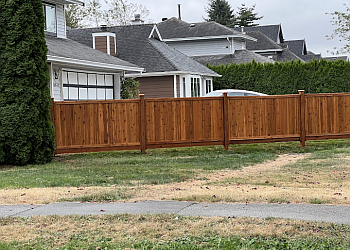 Surrey fencing contractor Global cedar fence