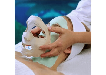 Orangeville spa Glow Lounge