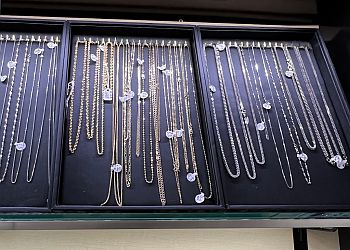 Edmonton jewelry Gold Star Jewellers