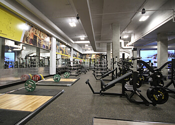 Vancouver gym Gold's Gym West Broadway