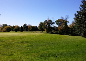 Laval golf course Golf UFO