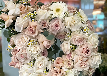Golzare Tala Florist - North Vancouver, BC Fleuristes - Sample Image