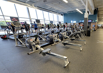 Hamilton Gymnases GoodLife Fitness Hamilton Stone Church and Upper Ottawa