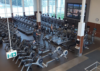 St Albert Gymnases GoodLife Fitness St. Albert Inglewood Village