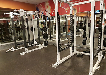 Ottawa Gymnases Goodlife Fitness Ottawa Queen and Bank