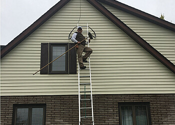 Peterborough window cleaner Gord Hunt Window Cleaning