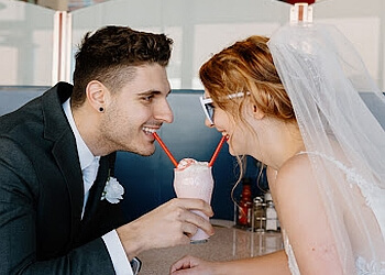 Barrie wedding photographer Grace Thompson