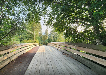 Chilliwack hiking trail Great Blue Heron Nature Reserve