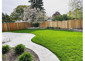 Stratford lawn care service GreenLeaf Electric Lawn Care