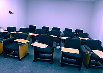 Oakville driving school Green Light Driving School Ltd.