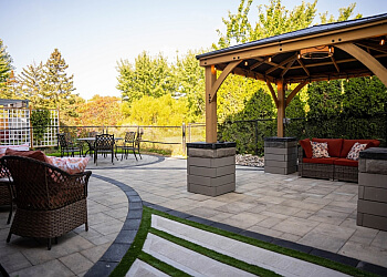 Aurora landscaping company Green Side Up Contracting