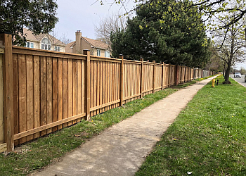 Aurora Entrepreneurs En Clôtures Green Side Up Contracting Inc.