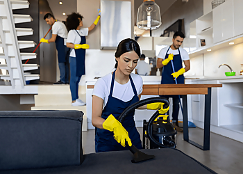 Brossard house cleaning service Groupe CH Maintenance