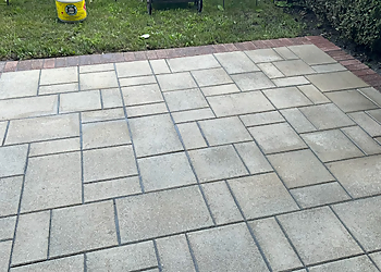 Longueuil gutter cleaner Groupe Zalo