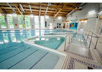 Guelph Centres De Loisirs Guelph YMCA-YWCA