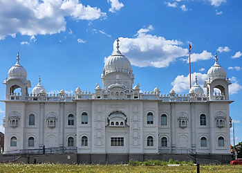 Gurdwara Dasmesh Darbar Gurdwara Dasmesh Darbar - Brampton, ON Repères - Landscape Image