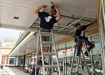 Calgary gutter cleaner Gutter Doctor