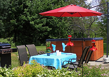 Gîte L'Antre d'Eux Estrie - Sherbrooke, QC Lit Et Petit Déjeuné - Outdoor Seating Image