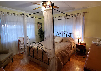 Trois Rivieres bed and breakfast Gîte Maison Parc Delormier