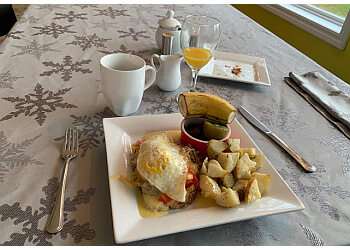 Trois Rivieres bed and breakfast Gîte Maison Parc Delormier
