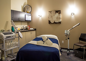 Milton spa Hand & Stone Massage and Facial Spa