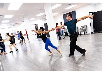 Oshawa Chorégraphie De Danse De Mariage Happy Feet Dance Studio