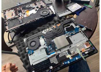 Halifax Réparation D'Ordinateur Hard Drive Cafe