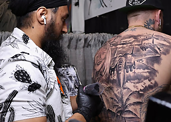 Brampton Salons de tatouage Hardwork Tattoo