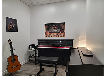 Montreal music school Harmonie Acadenie De Musique Et D'art De Montreal