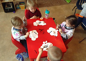 Harmony Arts Daycare and Education Centre - Brantford, ON Écoles Maternelles - Student Image