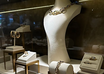 North Vancouver Bijouteries Hasti Jewellery