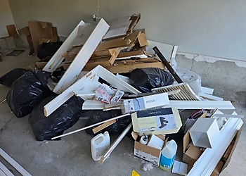 Haul Away Junk Removal Services - Ajax, ON Collecte des ordures - Service Image