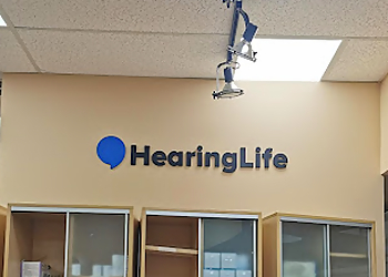 Saskatoon Audiologiste HearingLife Saskatoon