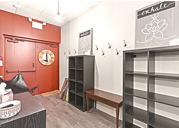 Niagara Falls yoga studio Heatwave Yoga