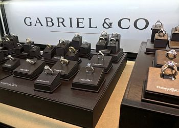 Saskatoon Jewellery Heinrichs Jewellery