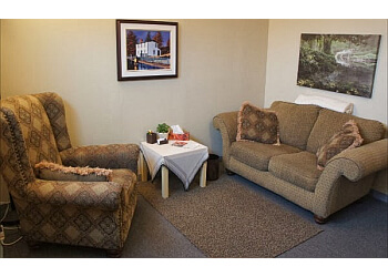 St Johns Thérapie de couple Helen MacKinnon, BA, M.Ed, CCC - A HOLDING PLACE