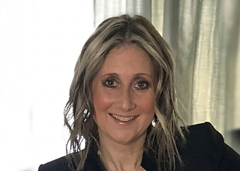 Helene Zylberszac, MSW, PSW - RESOLUTIONS THERAPY CENTER - Laval, QC Thérapie de couple - Therapist Image
