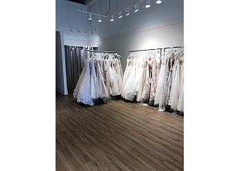 Barrie Boutiques De Mariage Helen's Bridal