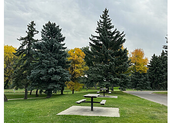 Lethbridge public park Henderson Lake Park