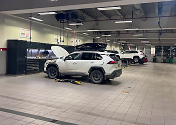 Calgary car dealership Heninger Toyota